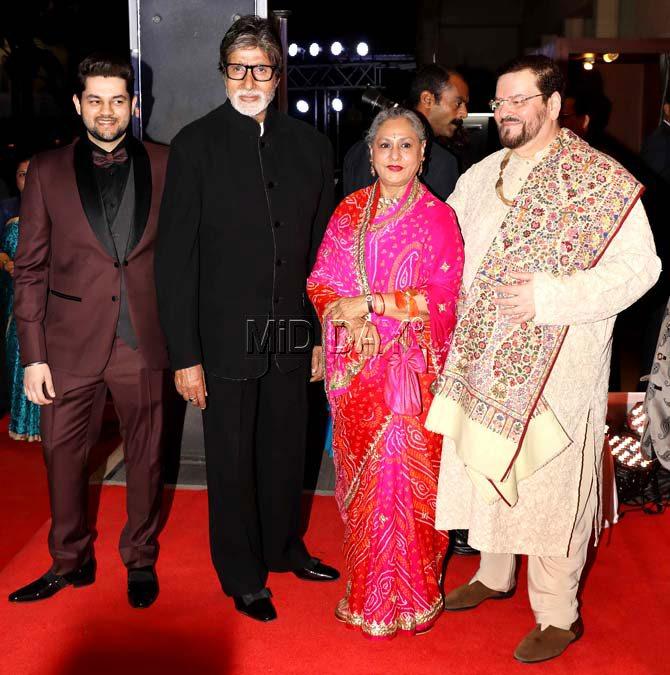 Amitabh Bachchan and Jaya Bachchan with Naman Nitin Mukesh and Nitin Mukesh