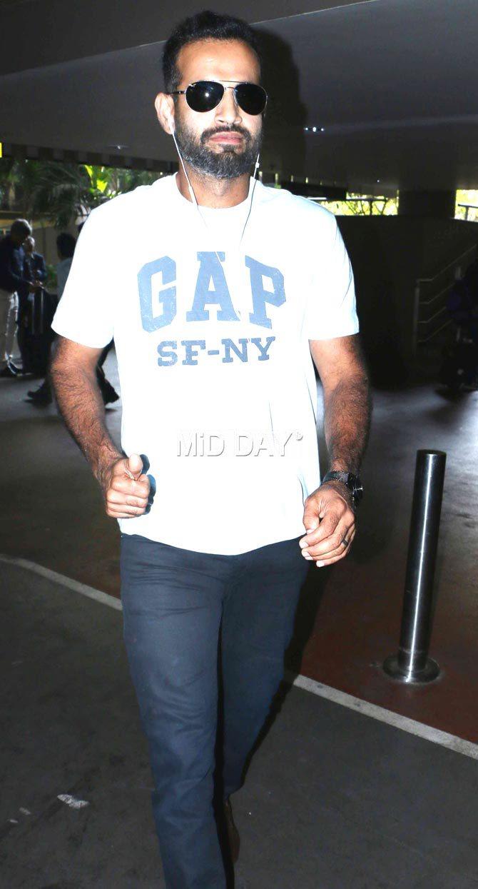 Irfan Pathan at Mumbai airport