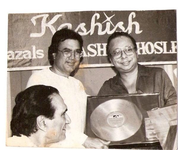 Talking about his personal life, like the Hollywood legends of yore, Rajesh Khanna's personal life also had a larger than life dimension. In picture: Rajesh Khanna with R. D. Burman and B. R. Chopra.