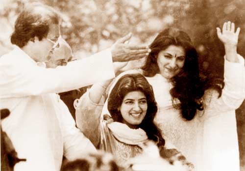 Rajesh Khanna became the heartthrob of the nation, singing timeless melodies like Mere Sapnon Ki Rani... in Aradhana, Zindagi Ek Safar in Andaaz or Yeh Shaam Mastani in Kati Patang. Singer Kishore Kumar and composer R.D. Burman were amongst his closest friends. In picture: Rajesh Khanna with his daughter Twinkle Khanna, with who he shares his birthday, December 29 and wife-actress Dimple Kapadia.