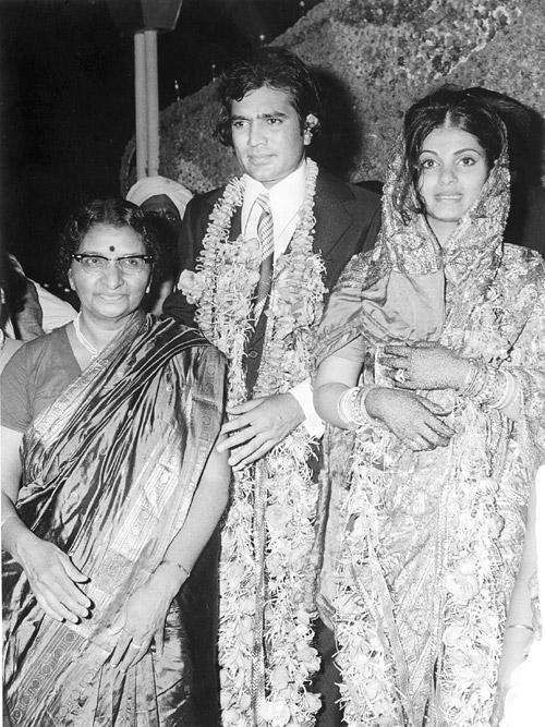Rajesh Khanna proved his mettle in offbeat films too. He teamed up with Hrishikesh Mukherjee for the critically acclaimed Bawarchi and Namak Haram. In picture: A snap of Rajesh Khanna and Dimple Kapadia's much-hyped wedding.