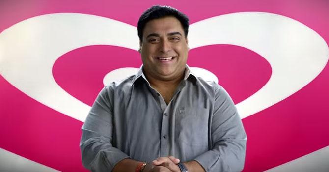 Who inspires Ram Kapoor in his personal life? 'In my personal life, my hero has been my father. Some of the key things that I've learned from him is 'Don't do anything in life that you will regret later', and, 'If you've done it, don't regret it'... find the way to accept it and move on.' In picture: Ram Kapoor in 'Kuch Kuch Locha Hai'.