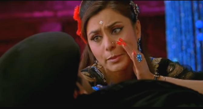 2007 saw Rani Mukerji reunite with Sanjay Leela Bhansali in his film Saawariya, which marked the Bollywood debuts of Ranbir Kapoor and Sonam Kapoor. Salman Khan was also seen in an important role in the film. Well, again, though the film did not do well at the Box Office, Rani's role was worth mentioning.