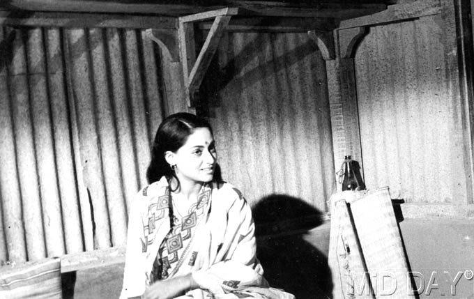 Jaya Bachchan is a gold medallist from the Film and Television Institute of India, Pune. At age 15 in 1963, she made her debut in Satyajit Ray's Bengali film Mahanagar. Ray bagged the Silver Bear for Best Director at the 14th Berlin International Film Festival for the film, Mahanagar was also selected as the Indian entry for the Best Foreign Language Film at the 36th Academy Awards.