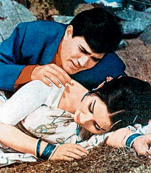Aradhana Anand Namak Haram Reliving Rajesh Khanna s greatest hits