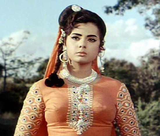 'Yeh Hai Reshmi Zulphon Ka Andhera', the seductive song from Mere Sanam (1965) picturized on Mumtaz, grabbed eyeballs