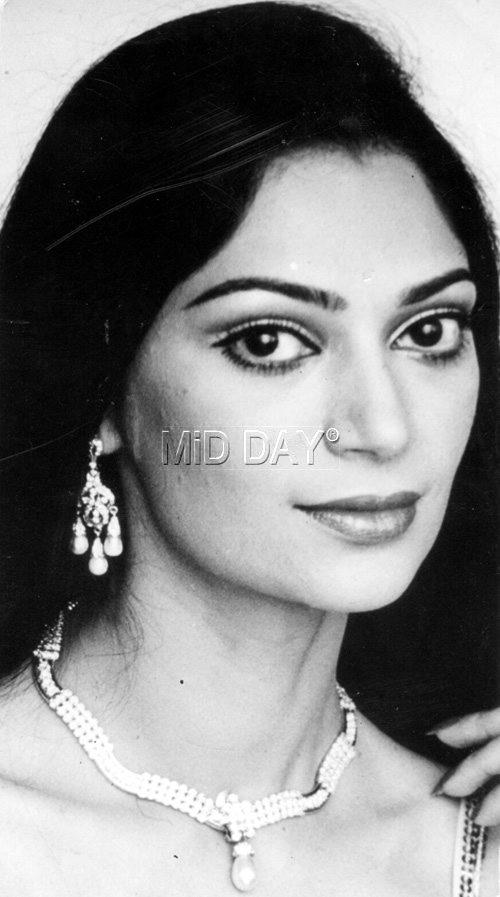 Talking about her personal life on her website, the actress recounted how she fell in love at the age of seventeen and was vocal about her personal life. Simi Garewal mentioned that it was her neighbour who painted the town red for the actress. The first man of her life happened to be a Maharaja of Jamnagar, but unfortunately, the passionate affair lasted for only three years.