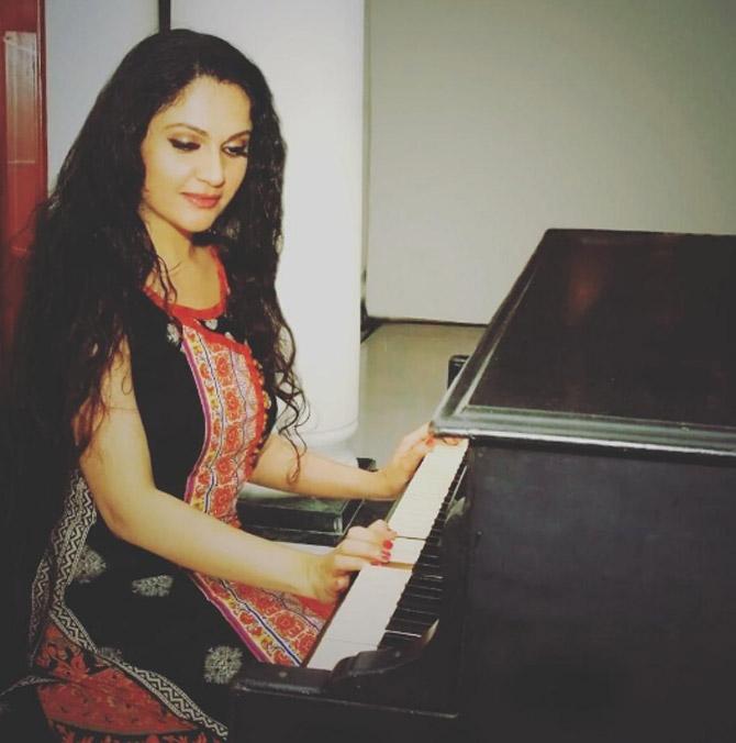 The talented Gracy Singh also knows how to play the piano. Surprised?