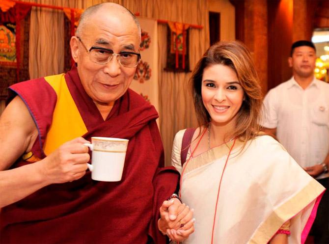 Raageshwari Loomba poses with the Dalai Lama