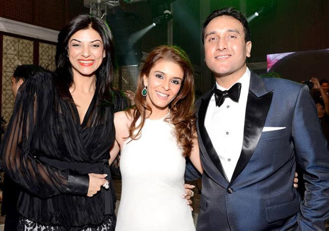 Sushmita Sen was among the several guests to be part of Raageshwari Loomba and husband Sudhanshu Swaroop's wedding reception in 2014