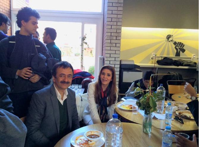 Raageshwari Loomba with Sanju filmmaker Rajkumar Hirani