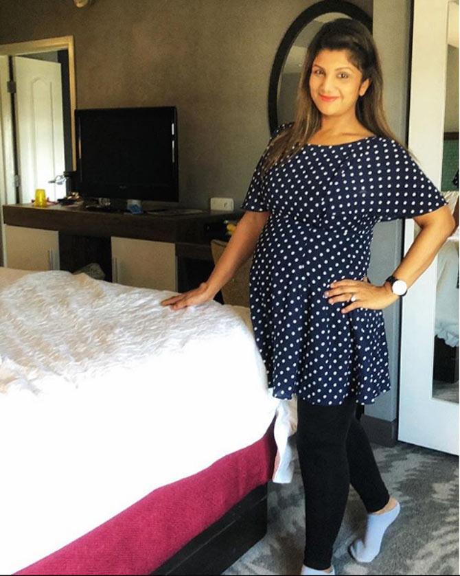 In 2018, Rambha posted this picture of hers, flaunting her baby bump and were expecting their third child.