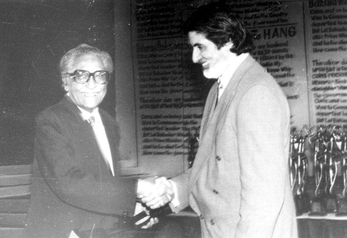 Two legends, Ashok Kumar and Amitabh Bachchan Two legends, Ashok Kumar and Amitabh Bachchan