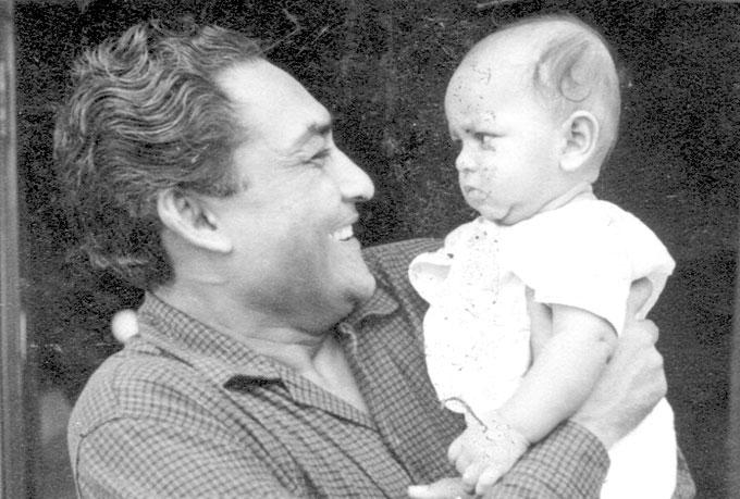 Ashok Kumar was born Kumudlal Ganguly to a Bengali Hindu Brahmin family in Bhagalpur Ashok Kumar was born Kumudlal Ganguly to a Bengali Hindu Brahmin family in Bhagalpur