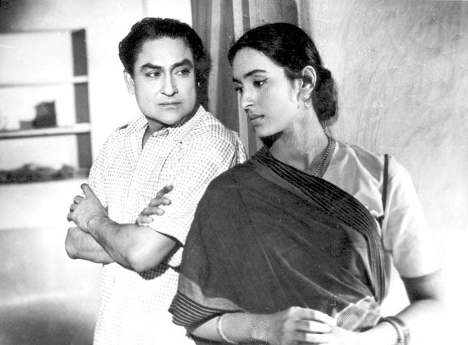 20 vintage photos of Ashok Kumar that will make you nostalgic