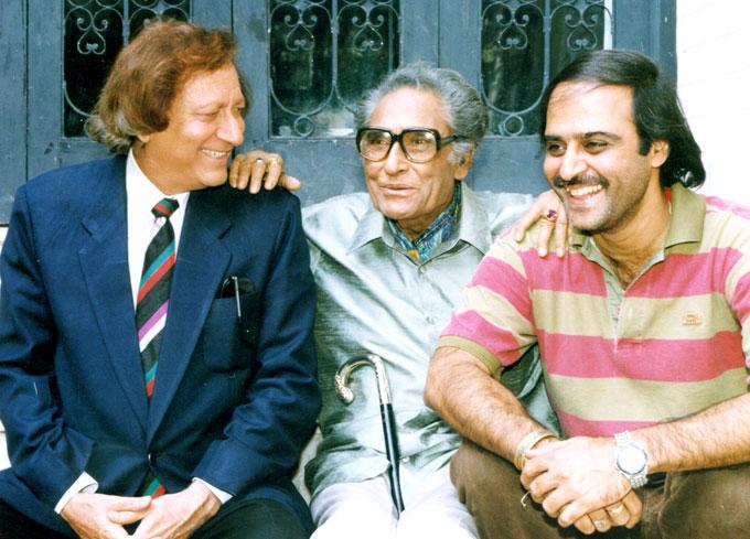 Ashok Kumar with Vijay Anand (left) Ashok Kumar with Vijay Anand (left)
