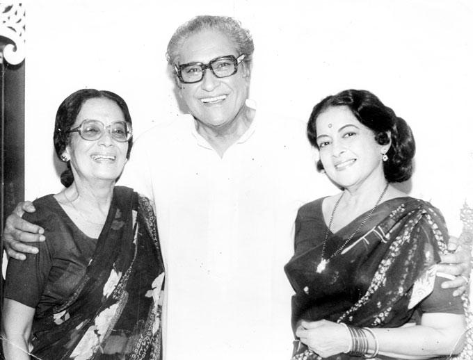 Ashok Kumar was known for his versatility as an actor. He played a wide range of roles, from romantic leads to character roles and even negative characters Ashok Kumar was known for his versatility as an actor. He played a wide range of roles, from romantic leads to character roles and even negative characters