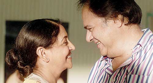 With his boy-next-door persona and understated style, Farooq Shaikh made his entry into films at a time when the parallel art cinema was making its presence felt and he went on to work in some of the best movies of that era.
In picture: Farooq Shaikh and Deepti Naval, who formed a strong bond of friendship over the years.