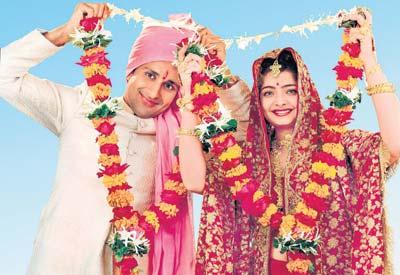 Pancham's memorable composition Chura Liya Hai featured in Mira Nair's 'Monsoon Wedding' (2001).