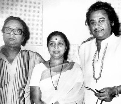 There are various versions as to how RD got his nickname Pancham. According to one tale, he was nicknamed so because, as a child, whenever he cried, it sounded like the fifth note (Pa) of the Indian musical scale. The word Pancham means five. In picture: Asha Bhosle and Kishore Kumar. Pic courtesy/Vishwas Nerurkar, R.D. Burman: The man, The Music.