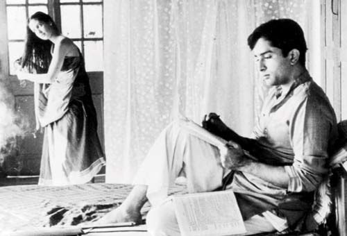 Shashi Kapoor in a still from The Householder (1963)
