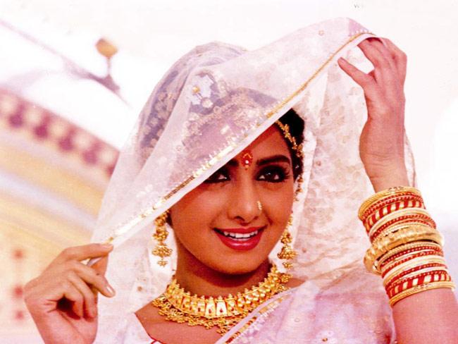 Chandni (1989): Sridevi stole the show in this lovers separated and united tale. The music of the film added an enchanting romantic feel to the story.