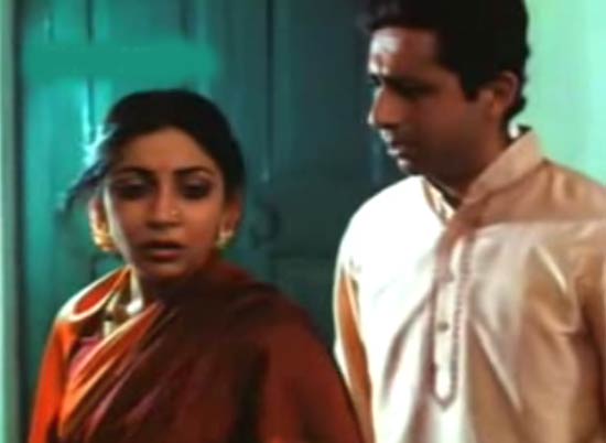 Katha: One more classic offering from Sai Paranjpye, this one is Bollywood's version of the hare and tortoise folklore. Rajaram (Naseeruddin Shah), an honest, straightforward man is secretly in love with his neighbour Sandhya (Deepti Naval), but the fast-talking and unethical Bashudev (Farooque Sheikh) wins her over with his charms. How Rajaram wins back his love, slowly but steadily, forms the crux of the story. Did you know? The movie that was shot in a chawl near Churchgate had Jalal Agha and Sarika making guest appearances as themselves