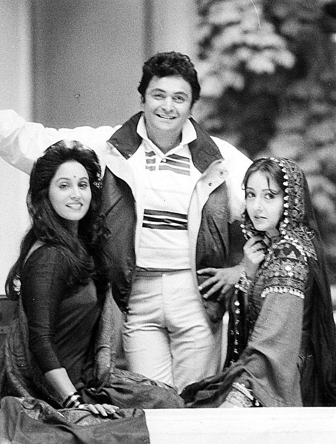 Rishi Kapoor's Heena was a commercial as well as critically acclaimed film. Heena was one special film for Rishi Kapoor as the film's project was planned and started by legendary director Raj Kapoor. However, after he passed away during the filming stage, the remaining portions were directed by his son Randhir Kapoor.
In picture: Rishi Kapoor with Heena co-stars Ashwini Bhave and Zeba Bakhtiar.