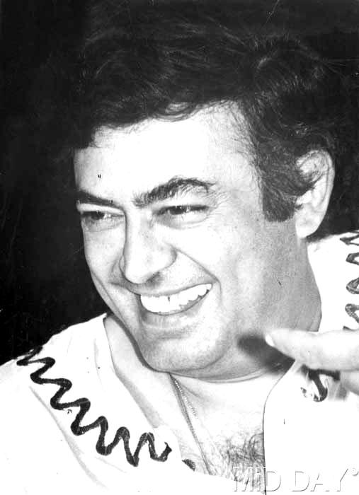 In fact, he even failed a screen test conducted for a Rajshri film. Although he made his debut in the 1960 film Hum Hindustani, Sanjeev Kumar's first film as a lead was Nishan in 1965