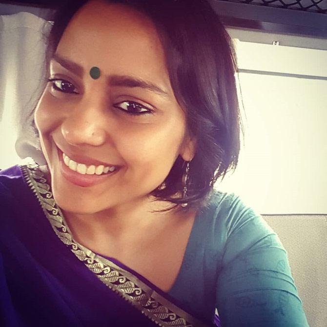 Shahana Goswami trained in Odissi for 10 years under Guru Padmashri Kiran Segal and has travelled and performed extensively with her dance troupe. Harbouring aspirations about becoming an actress since an early age, Shahana Goswami, moved to Mumbai to complete her graduation and to explore the possibility of taking up acting as a career, where her first steps in acting were at Jaimini Pathak's theatre group Working Title. There, she started off as a production assistant and then acted in their productions of Seagull and Arabian Nights.