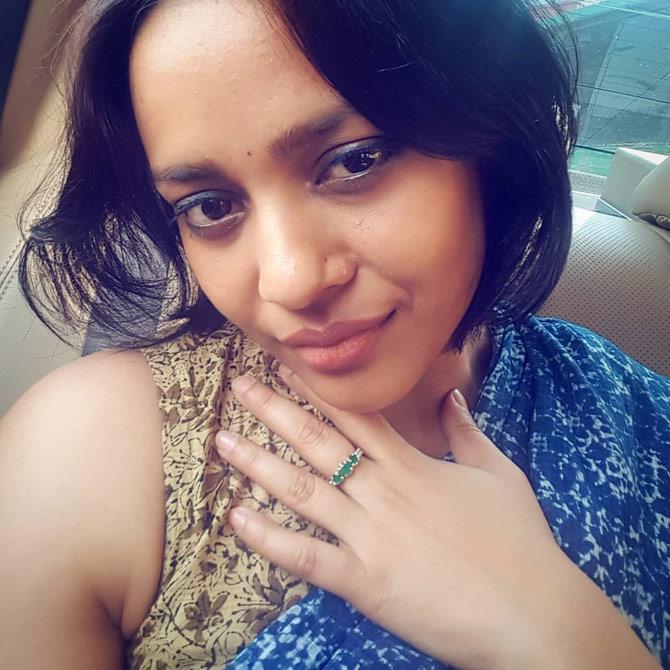 Shahana began her big-screen career in 2006. Her Bollywood debut in Naseeruddin Shah's first directorial venture Yun Hota Toh Kya Hota, happened when she met casting director Shanoo Sharma who asked her to audition for a role in the film.