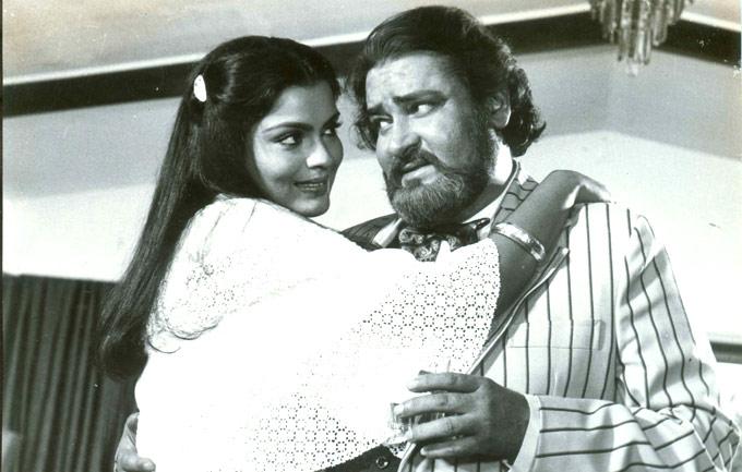 One of the last plays that Prithvi Theatre did was Ramanand Sagar's Kalakar, in which Shammi Kapoor played a negative character who seduces the heroine of the play. Producer S Mukherjee of Filmistan Studio, director Nasir Hussain and music composer OP Nayyar were thoroughly impressed with Shammi Kapoor's performance and signed him on for Tumsa Nahin Dekha