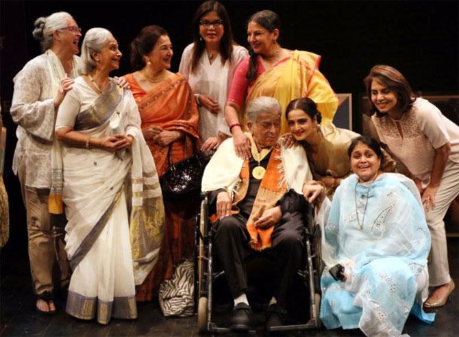 Nafisa Ali, Waheeda Rehman, Asha Parekh, Zeenat Aman, Shabana Azmi, Rekha, Supriya Pathak and Neetu Kapoor at Dadasaheb Phalke Awards 2015.