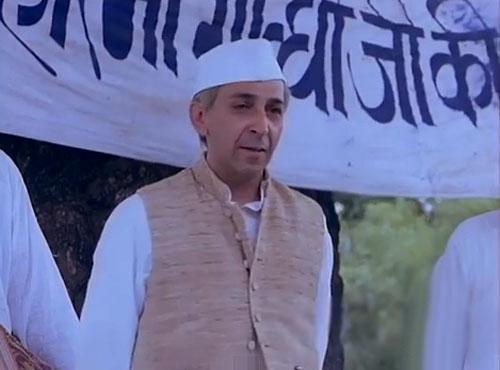 Roshan Seth as Jawaharlal Nehru in Bharat Ek Khoj, the historical drama based on the book The Discovery of India.