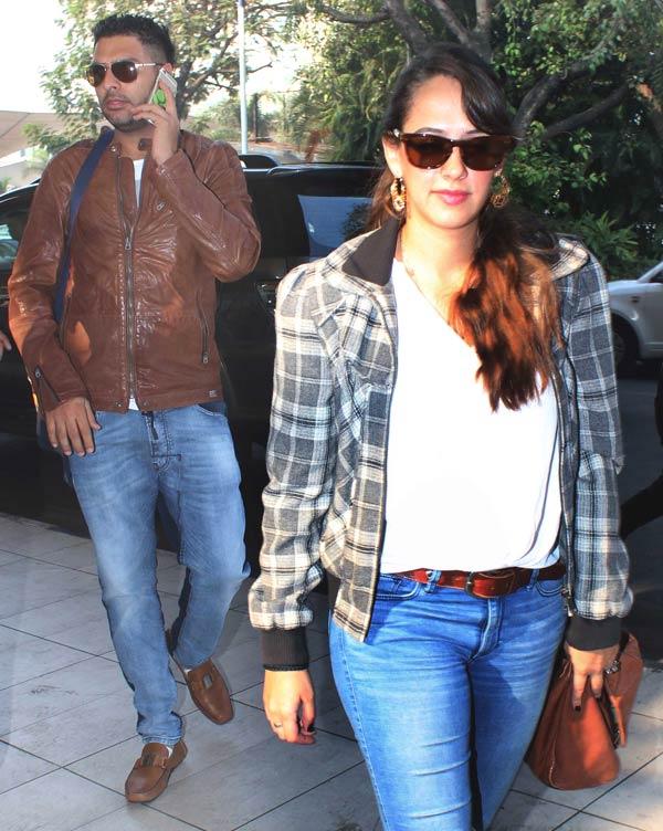 Yuvraj Singh and Bollywood Hazel Keech, who recently got engaged were spotted at the Mumbai airport