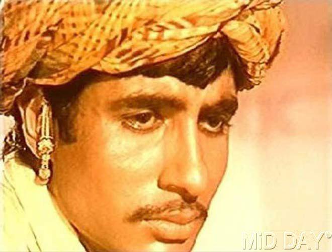 Amitabh Bachchan: Much before becoming a megastar, Amitabh Bachchan spent some nights on a bench at Marine Drive in Mumbai. It is also well known that he was rejected by a radio company more than once. Big B was not even given a chance to audition.