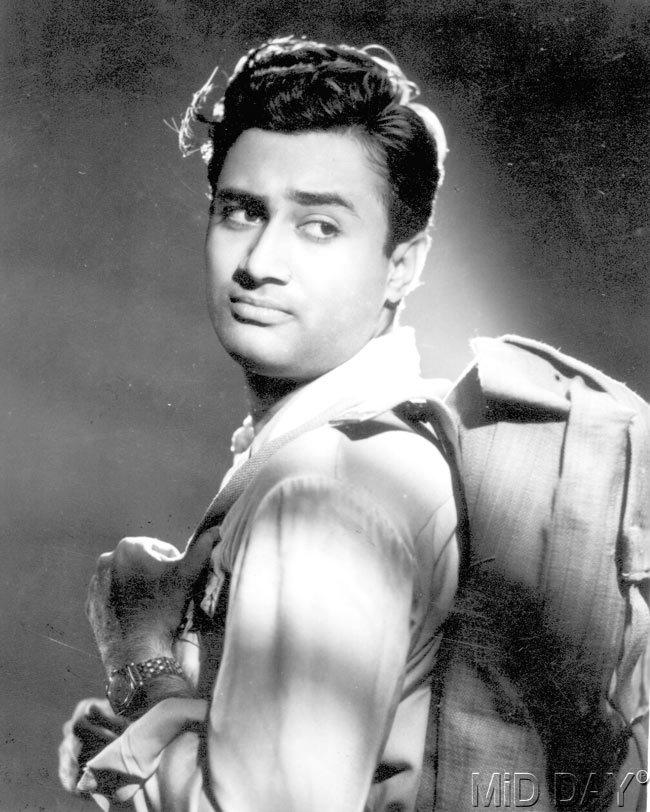 Dev Anand: The legendary Dev Anand worked as a clerk in an accountancy firm before achieving his superstar status. His salary from the job was all of Rs 85.