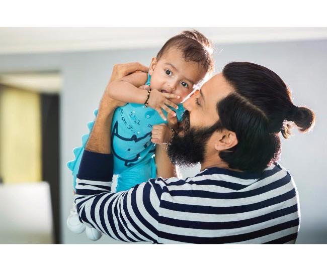 Rahyl Deshmukh: Riteish Deshmukh's second son Rahyl was born on June 1, 2016, and Riteish posted his first picture on social media in October the same year.