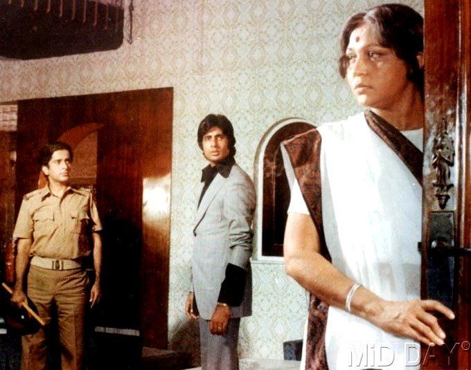 Nirupa Roy: Referred to as The Queen of Misery in Hindi film circles, her role as a mother to characters played by Amitabh Bachchan and Shashi Kapoor made her name synonymous to the impoverished suffering mother in the 1970s. Her dialogue Mujhe Khareedne ki Koshish Mat Karna in 1975's Deewar is one of her most memorable lines.