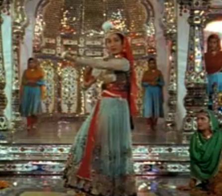 Mughal-e-Azam (1960): Madhubala's 'Anarkali' act in the classic 'Mughal-e-Azam' set new standards with her dancing to 'Pyaar kiya to darna kya'.