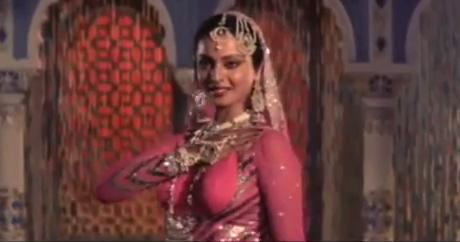 Muqaddar ka Sikandar (1978): Rekha stole hearts with her graceful rendition in the song 'Salaam-e-ishq'.