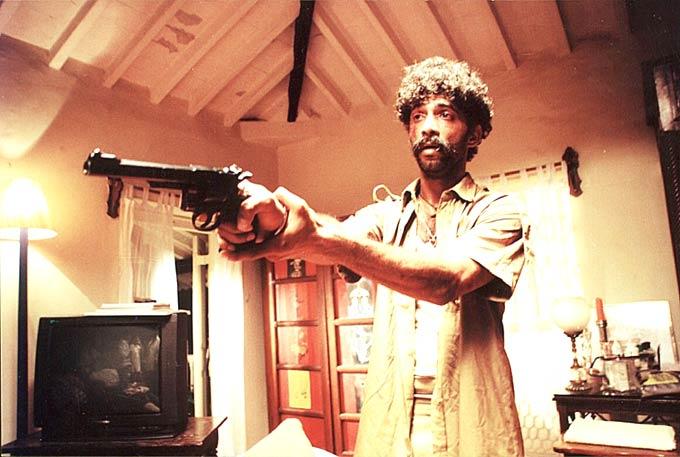 Makarand Deshpande: A theatre doyen, he has been grossly underutilised by Bollywood, playing either a drunkard or a goon. He still managed to make an impact in RGV films like Jungle and Satya.