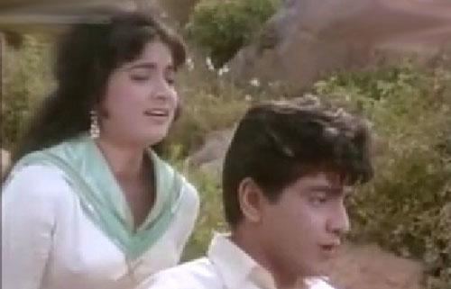 Geet Gaya Patharon Ne (1964): Directed by the legendary V. Shantaram, the movie introduced the filmmaker's daughter Rajshree as well as Jumping Jack Jeetendra.