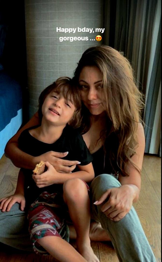 On May 27, 2013, Shah Rukh Khan announced the birth of his second son and his youngest child, AbRam, through surrogacy. The little one has turned 7 today. And, as AbRam turns a year older, we take a look at the most adorable pictures of this cutie with his dad Shah Rukh Khan, mom Gauri Khan, brother Aryan Khan and sister Suhana Khan. Check them out! (Picture courtesy/Shah Rukh Khan's Twitter account and Gauri Khan's Instagram account)