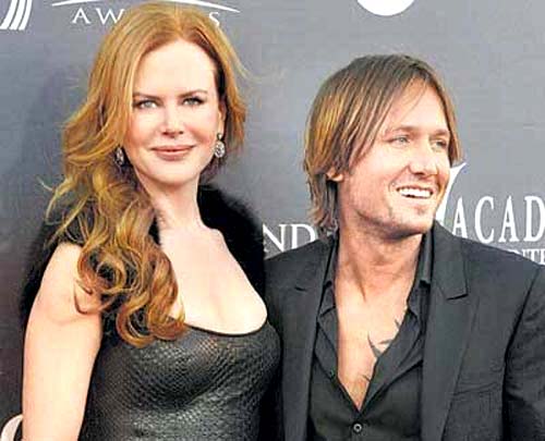 In addition to these Bollywood celebrities, there is no shortage of such couples in Hollywood, who took the path of surrogacy to fulfil their wishes. Nicole Kidman and her husband Keith Urban chose surrogacy and became parents of a baby Faith Margaret in 2010.