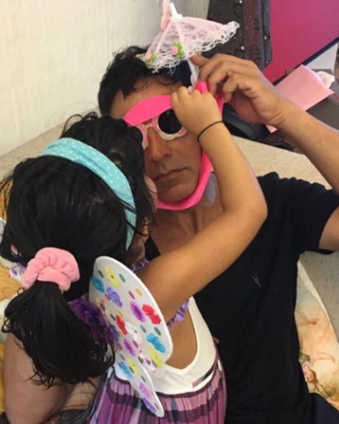 'I never find it difficult to switch characters. Once the costume is off, and the film is over, I move to the next. I am not one of those who lock themselves in a room for a month to prepare for a role. I can't do that,' said Akshay Kumar