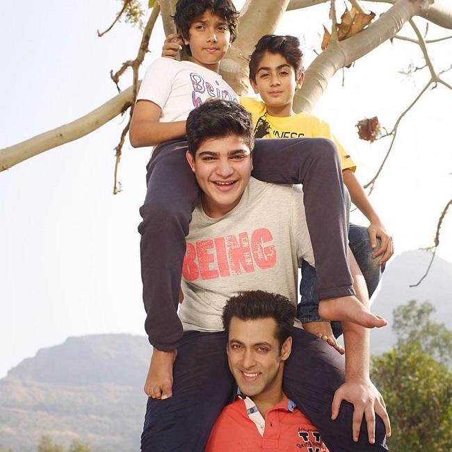Salman Khan shares a close bond with brothers Arbaaz Khan and Sohail Khan's sons Arhaan, Nirvaan and Yohan.