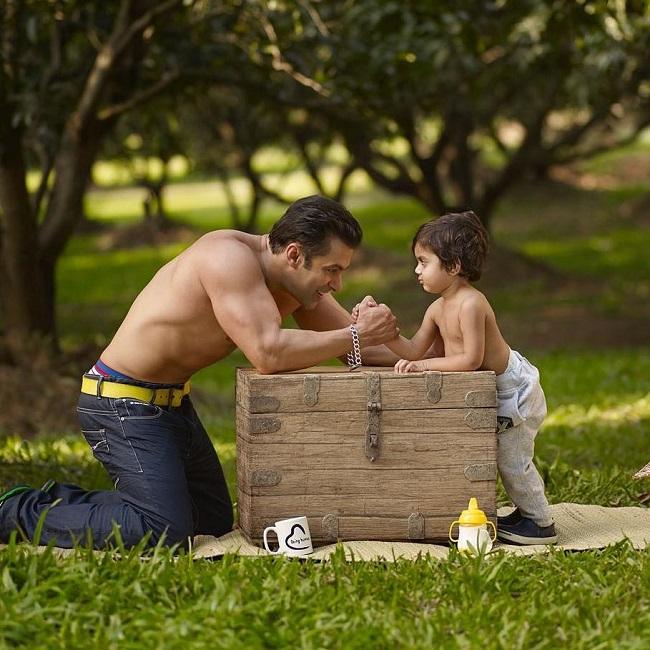 This image of Salman Khan playing with nephew Yohan is simply adorable.