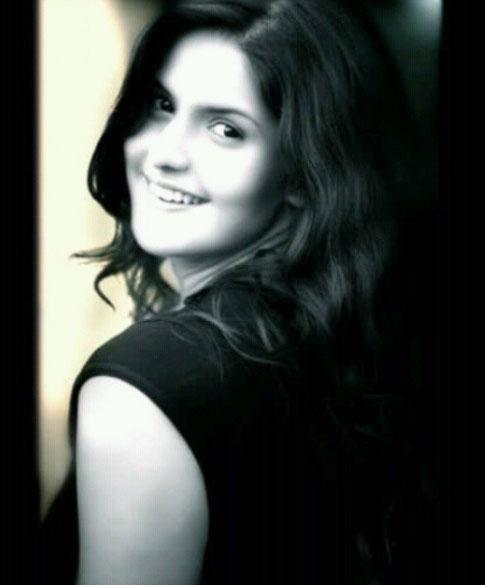 Zareen Khan has completed her intermediate at Rizvi College of Science, Mumbai.