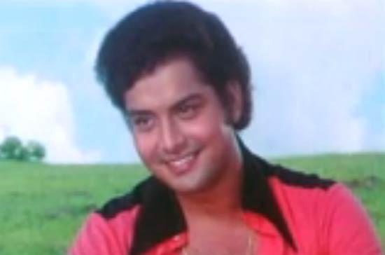 Sachin Pilgaonkar: Forever remembered for his two-minute act as Ahmed in Sholay (1975), Sachin played the hero in a handful of films in the 70s and 80s. They included Geet Gaata Chal (1975), Balika Badhu (1976), Ankhiyon Ke Jharokhon Se (1978) and Nadiya Ke Paar (1982). Although, he is a very successful actor-director in Marathi films.